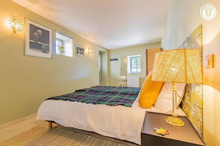Location de vacances pour 6 personnes, avec jardin à Mazille - 2