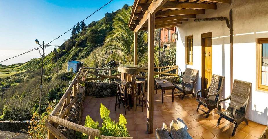 Casa rural para 6 personas, con jardín y vistas, Se admiten mascotas en El Hierro - 2