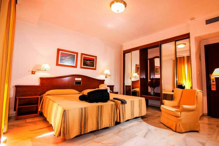 Hôtel pour 2 personnes, avec balcon à Loja - 3