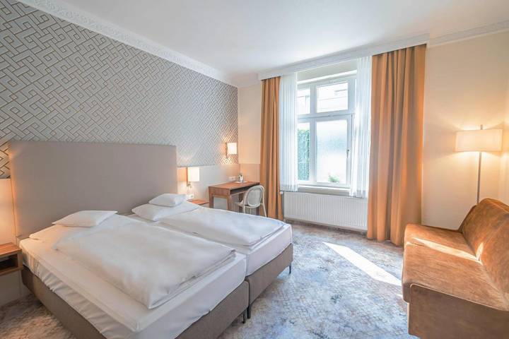 Hotel für 3 Personen in Bad Homburg - 2