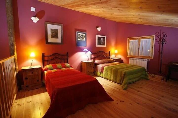 Cottage für 10 Personen, mit Balkon und Garten - 1