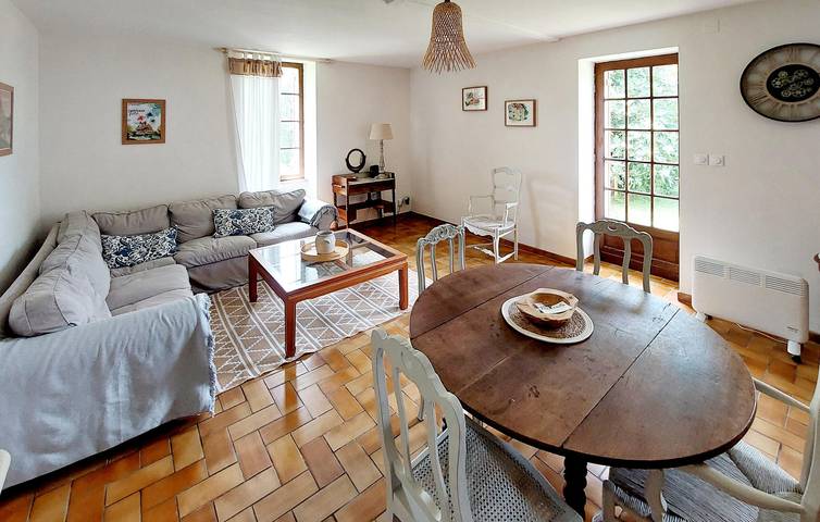 Location de vacances pour 4 personnes, avec jardin ainsi que vue et piscine dans Saint-Privat-en-Périgord - 4