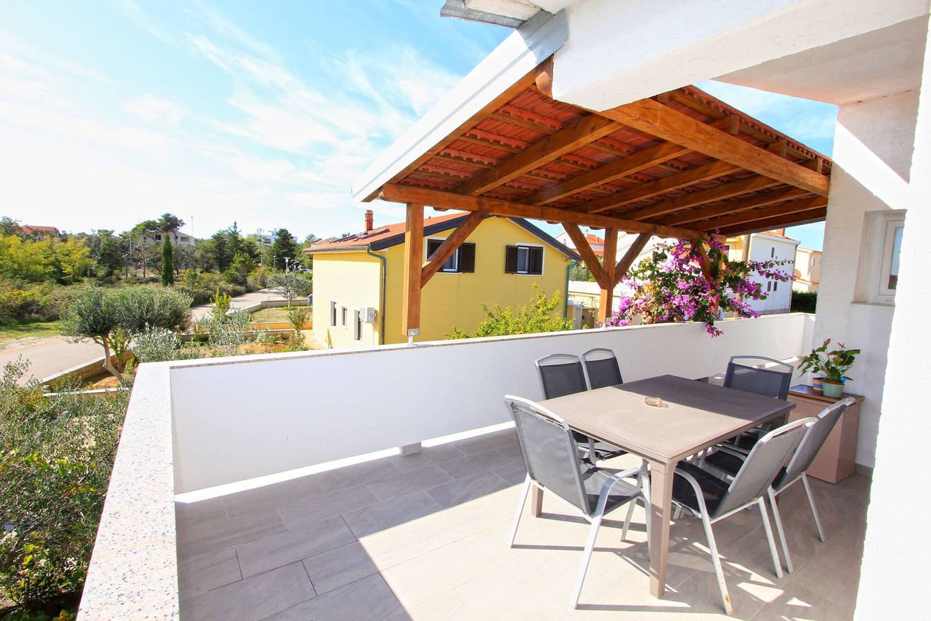 Ganze Wohnung, 3-Zimmer-Ferienwohnung mit Terrasse Nin, Zadar A-5797-d in Nin, Zadar