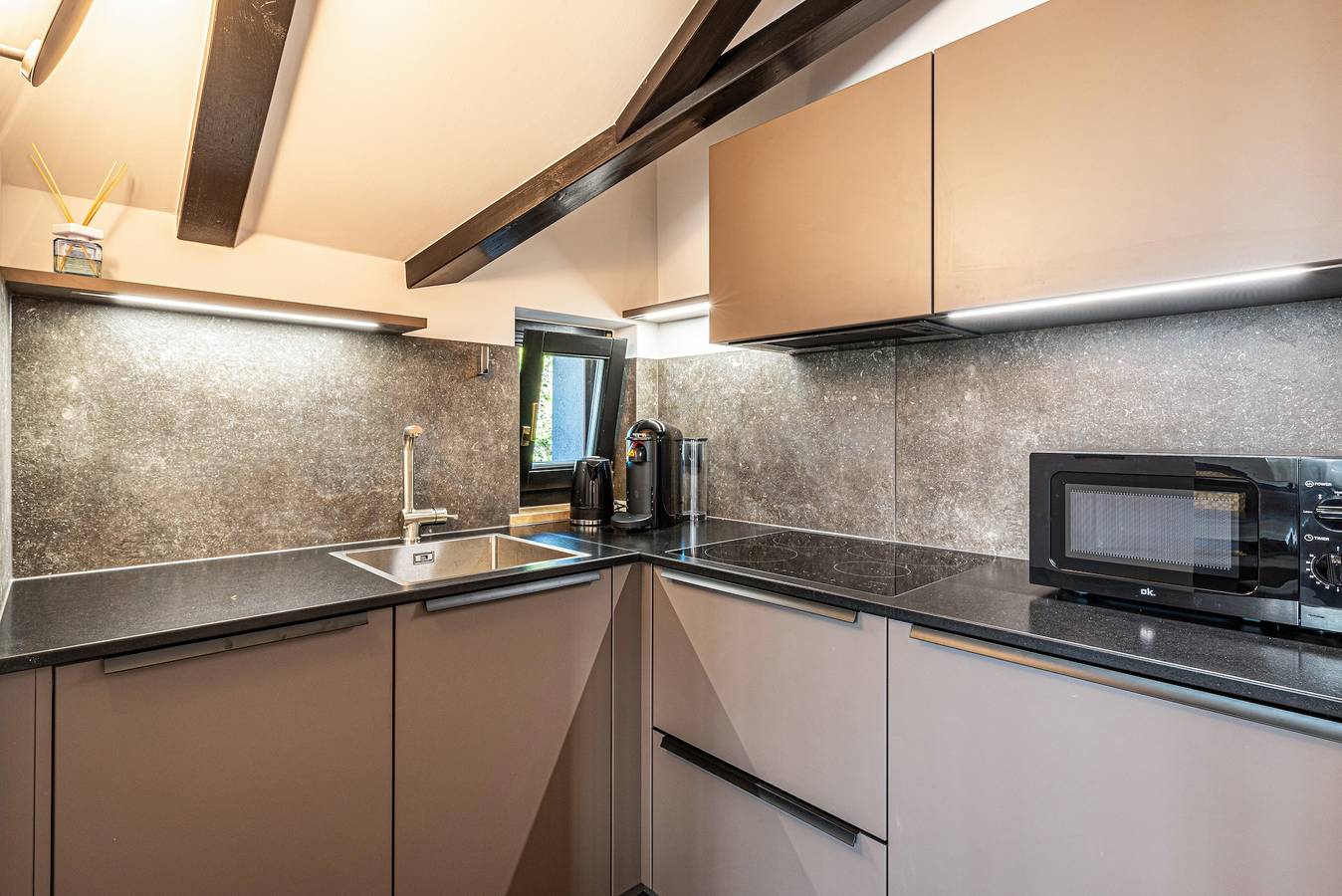 Ganze Wohnung, 'Residenz Skutial Apartment Santner' mit Bergblick, Balkonen und Wlan in Kastelruth, Dolomiti Superski