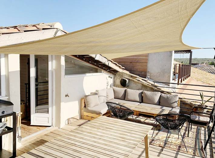 Gîte pour 11 personnes, avec sauna et terrasse