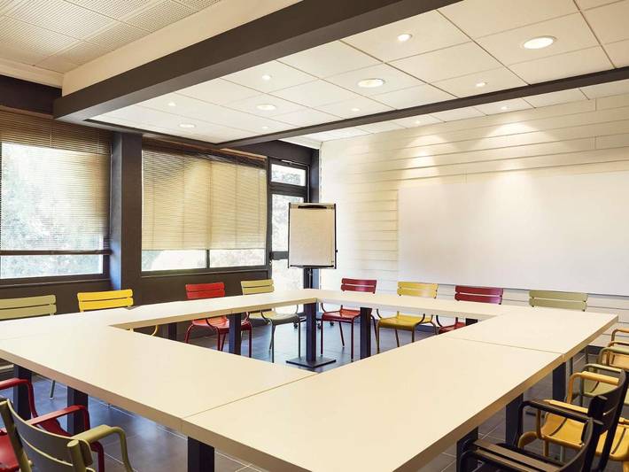 Hôtel pour 4 personnes, avec piscine et jardin, animaux acceptés