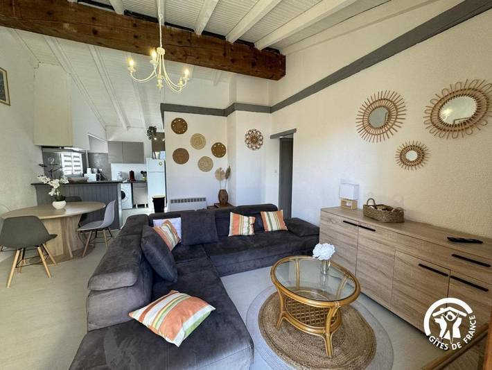 Location de vacances pour 4 personnes, avec piscine et jardin à Trouillas - 2