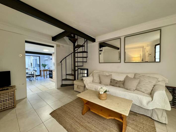 Charming Casa Borguny in Palma's Santa Catalina - Sleeps 4, Near Port & Shops in Santa Catalina (Palma), Palma