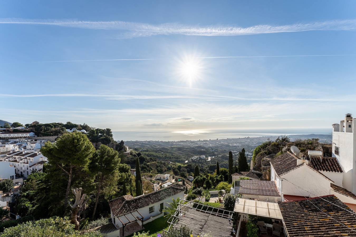 Apartamento entero, Casa de vacaciones "Mijas Tropical, Casita Típica" con vistas al mar, terraza y Wi-Fi in Mijas Pueblo, Mijas