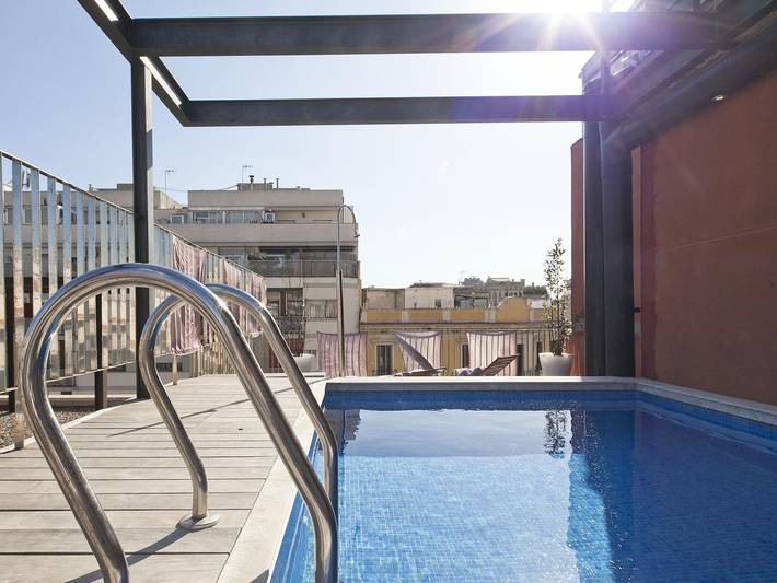 Ferienwohnung für 8 Personen, mit Balkon und Pool in Barcelona - 4