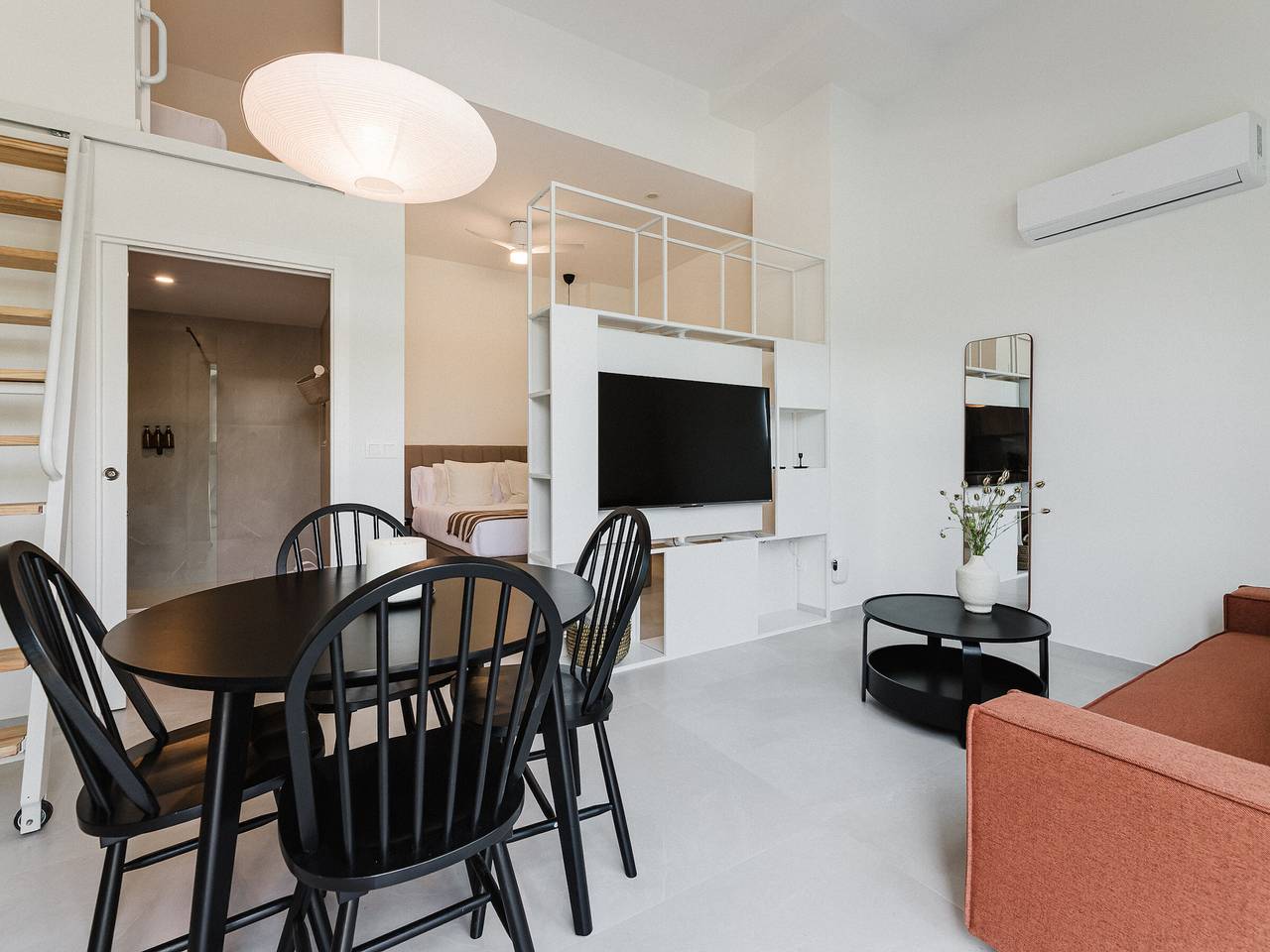 Loft voor 4 Personen in l'Olivereta, Valencia