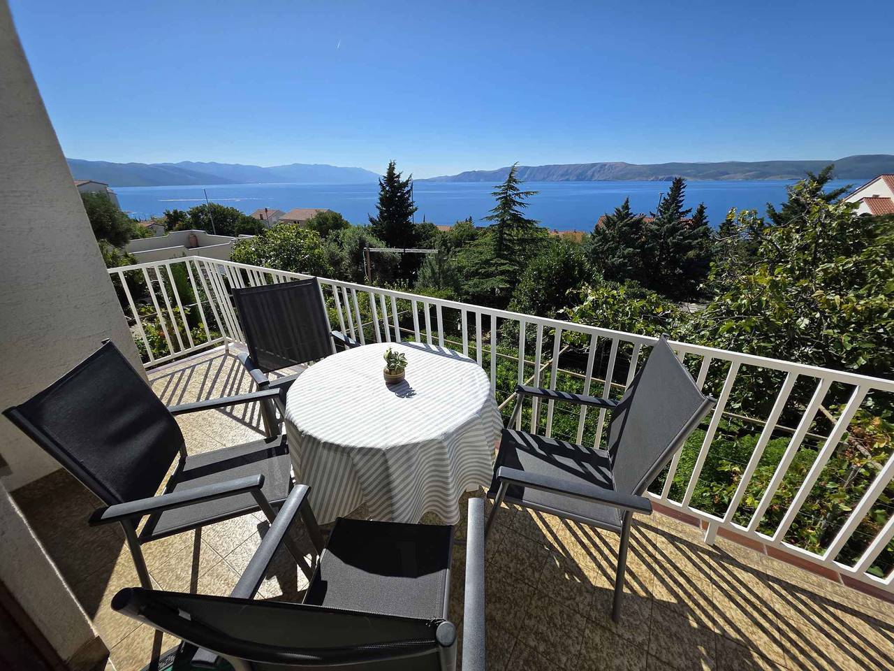 Ganze Ferienwohnung, Ferienwohnung mit Meerblick in Novi Vinodolski, Primorje-Gorski Kotar