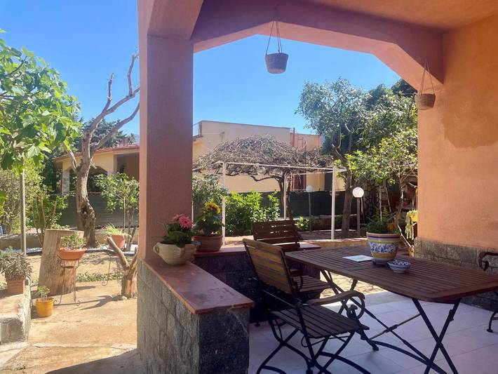 Ferienwohnung für 4 Personen, mit Ausblick und Garten, mit Haustier in Carini