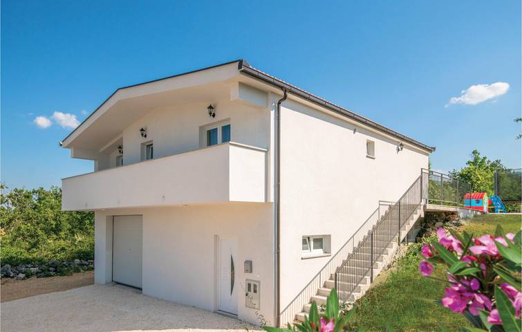 Ferienhaus für 8 Personen, mit Garten und Terrasse sowie Pool - 1