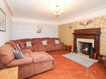 Cottage for 10 People in Peak District, Midlands, Photo 2