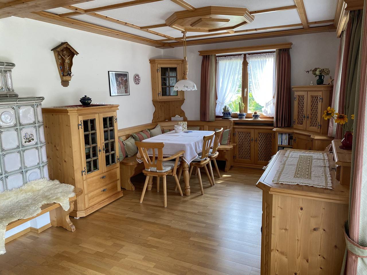 Ganze Ferienwohnung, Haus Elisabeth - inkl. Chiemgau Karte - Ferienhaus 89qm für max. 4 Personen in Bergen (Chiemgau), Chiemsee