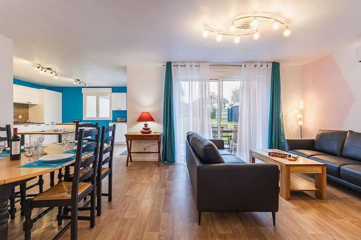 Gîte pour 6 personnes, avec Terrasse et Jardin