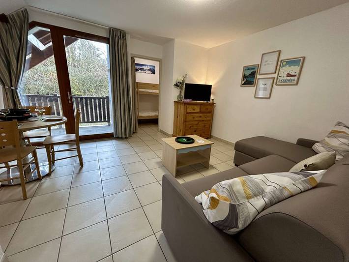 Gîte pour 4 personnes, avec terrasse et piscine à Arreau