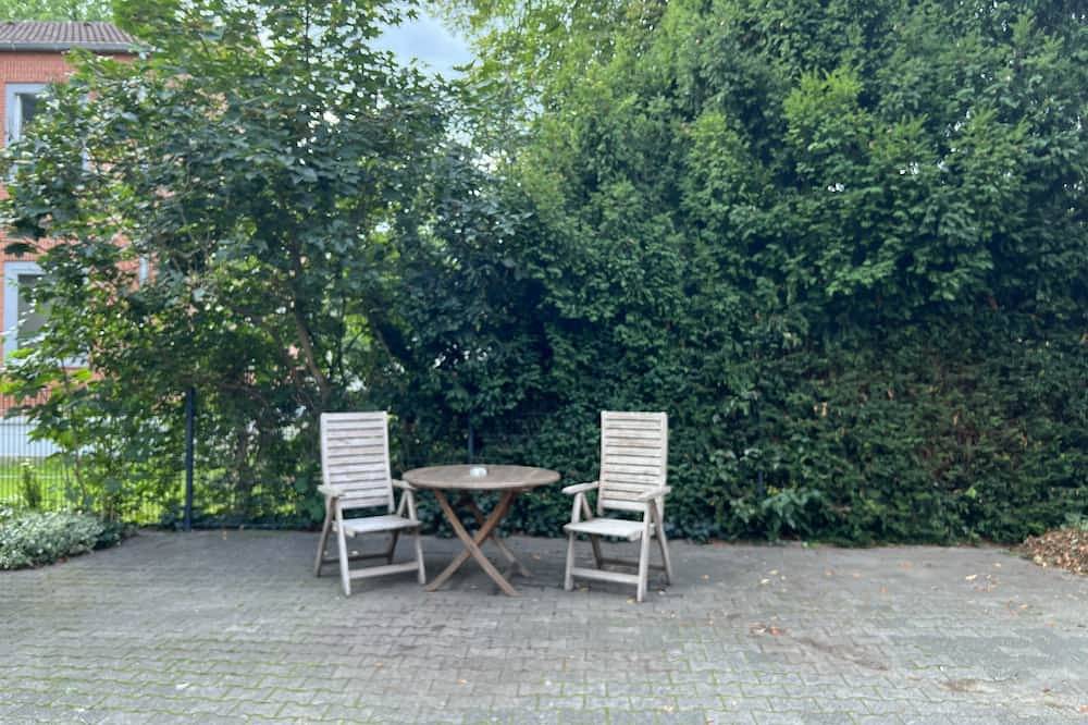 Ganze Wohnung, Kleines Studioapartment  am Park mit Parkplatz in Lüneburg, Nordheide
