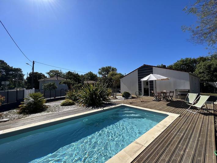 Holiday letting for 4 people, with pool in Soulac-sur-Mer