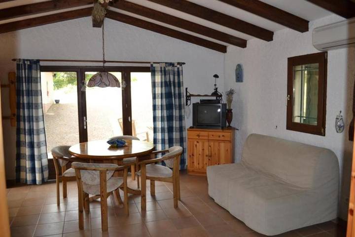 Location de vacances pour 3 personnes, avec vue ainsi que jardin et vue sur le lac à Esparron-de-Verdon - 4