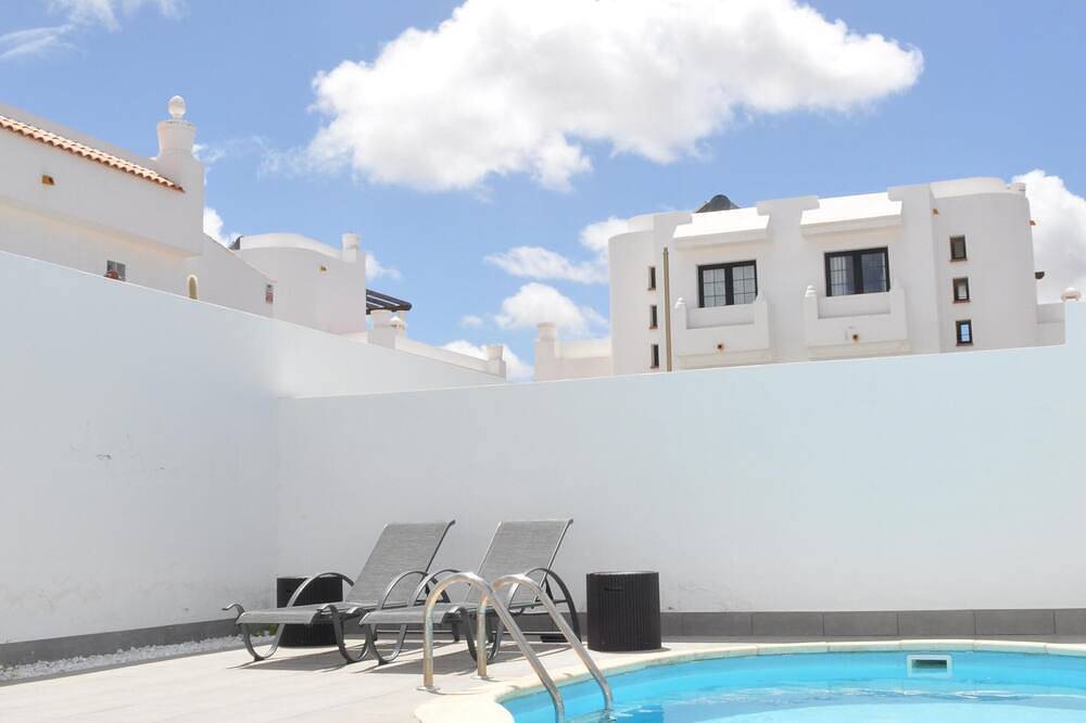 Superb 8p villa completely renovated - private swimming pool - Promo April-May-June in Corralejo, La Oliva