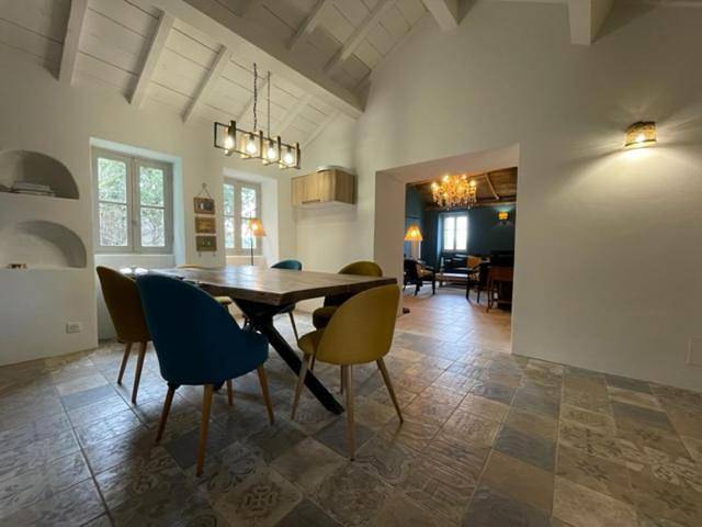 Location de vacances pour 10 personnes, avec terrasse ainsi que vue et jardin, adapté aux familles à Ersa - 3