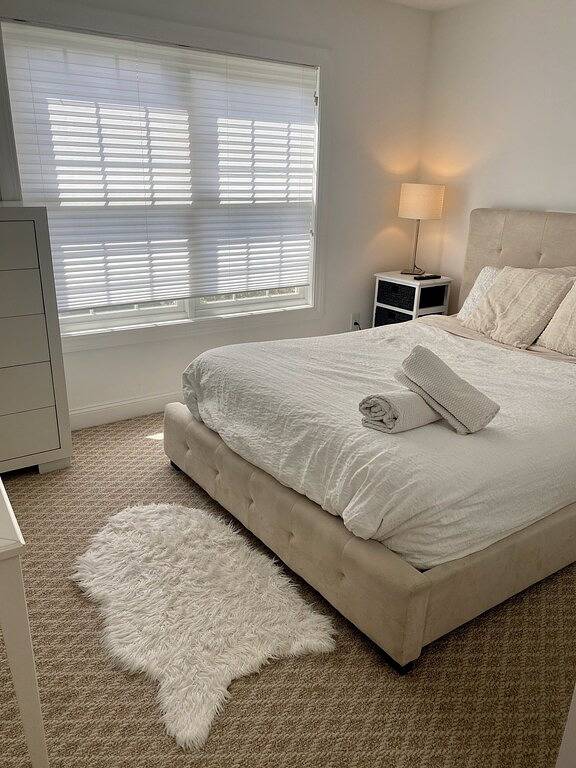 Vacation rental for 10 people, with yard and pool as well as hot tub and sauna, with pets in Saratoga Springs