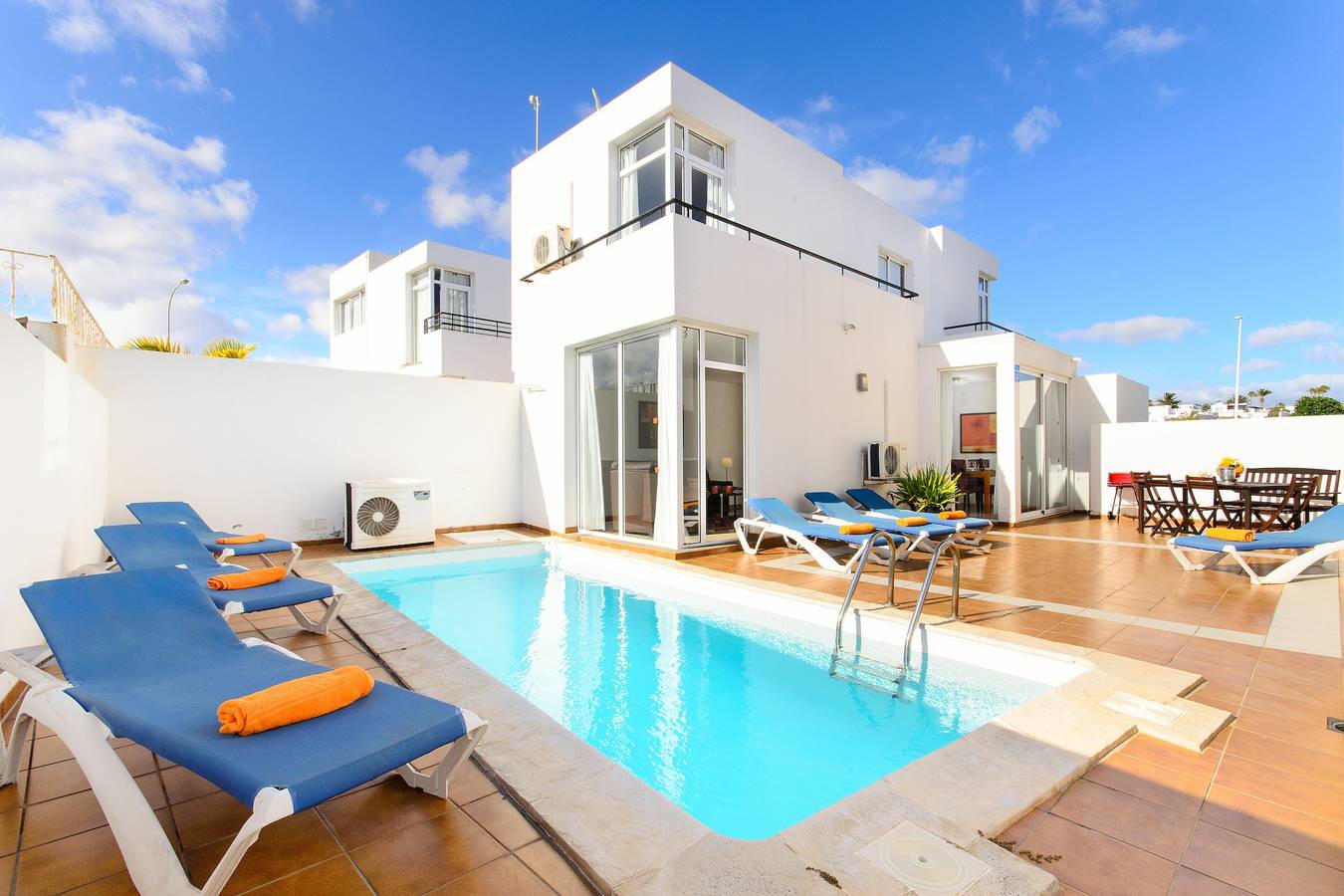 Villa for 4 People in Playa Grande (Canary Islands), Tías