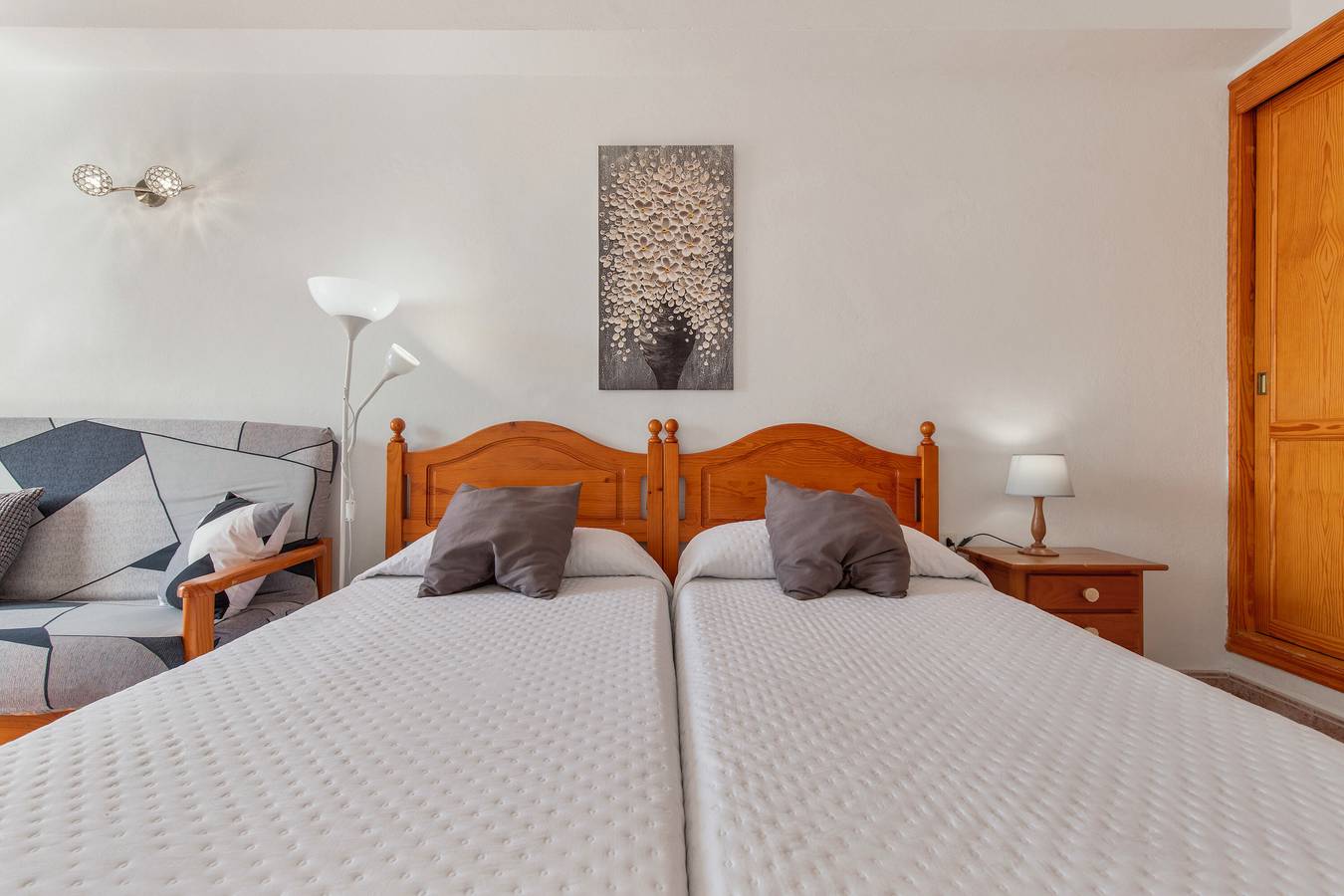 Entire studio, Studio 'Martin - 21' with Sea View, Balcony and Wi-Fi in Puerto Naos, Los Llanos de Aridane