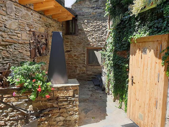 Casa rural para 2 personas, con jardín y piscina en Provincia de Lleida - 2