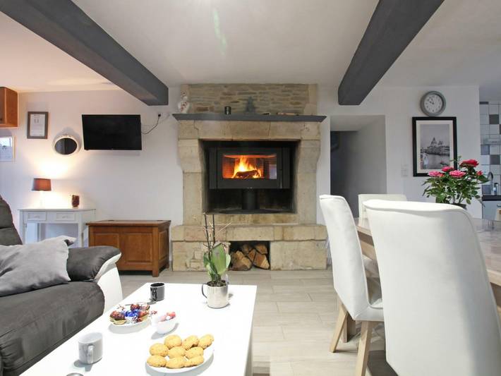Gîte pour 5 personnes, avec jardin, animaux acceptés à Montaigu-la-Brisette
