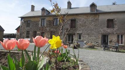 Chambre d’hôte pour 2 personnes, avec jardin à Villiers-Fossard