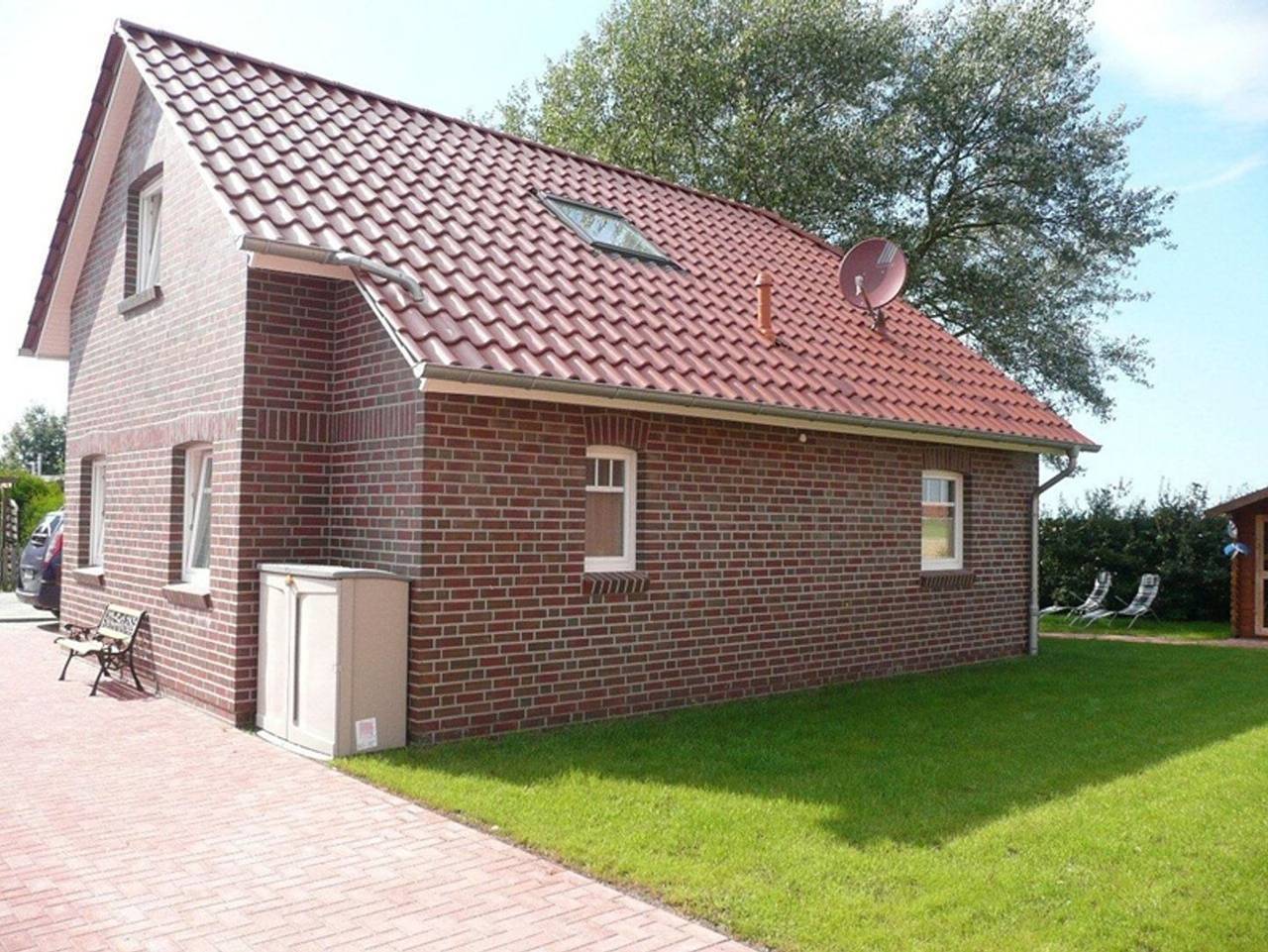 Krosse Krabbe - Ferienhaus (100qm) für 6 Personen + Hund mit Garten und freiem Blickzum Deich in Greetsiel, Krummhörn