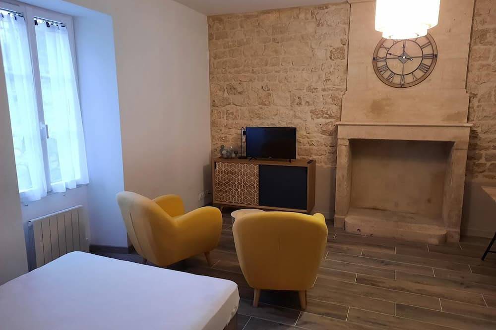 Appartement entier, Studio a la campagne proche rivière et sentiers de randonnées in Échiré, Région de Niort