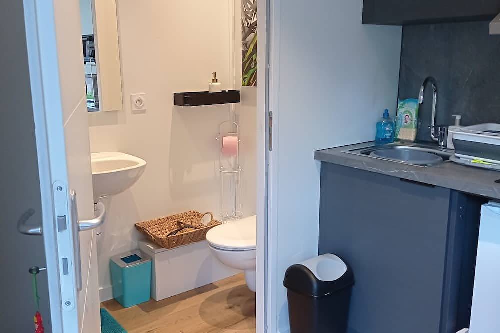 Appartement entier, Studio de jardin  idéal pour découvrir Brest effectuer un stage, une formation.. in Brest, Région de Brest