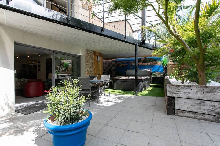 Maison de vacances 'Logement À Trebeurden 800m Plage' avec terrasse privée, Wi-Fi et climatisation in Trébeurden, Côte de Granit Rose