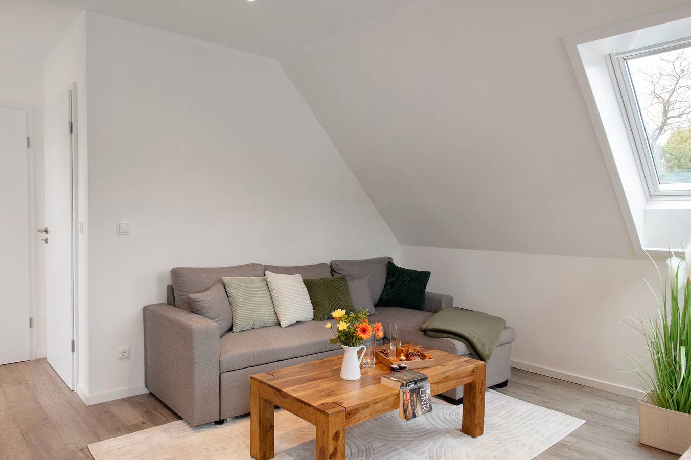 Ganze Wohnung, Apartment 'Haus Kirchenblick' mit privater Terrasse, Gemeinschaftsgarten und Wlan in Kalkhorst, Nordwestmecklenburg (Wismar und Umgebung)