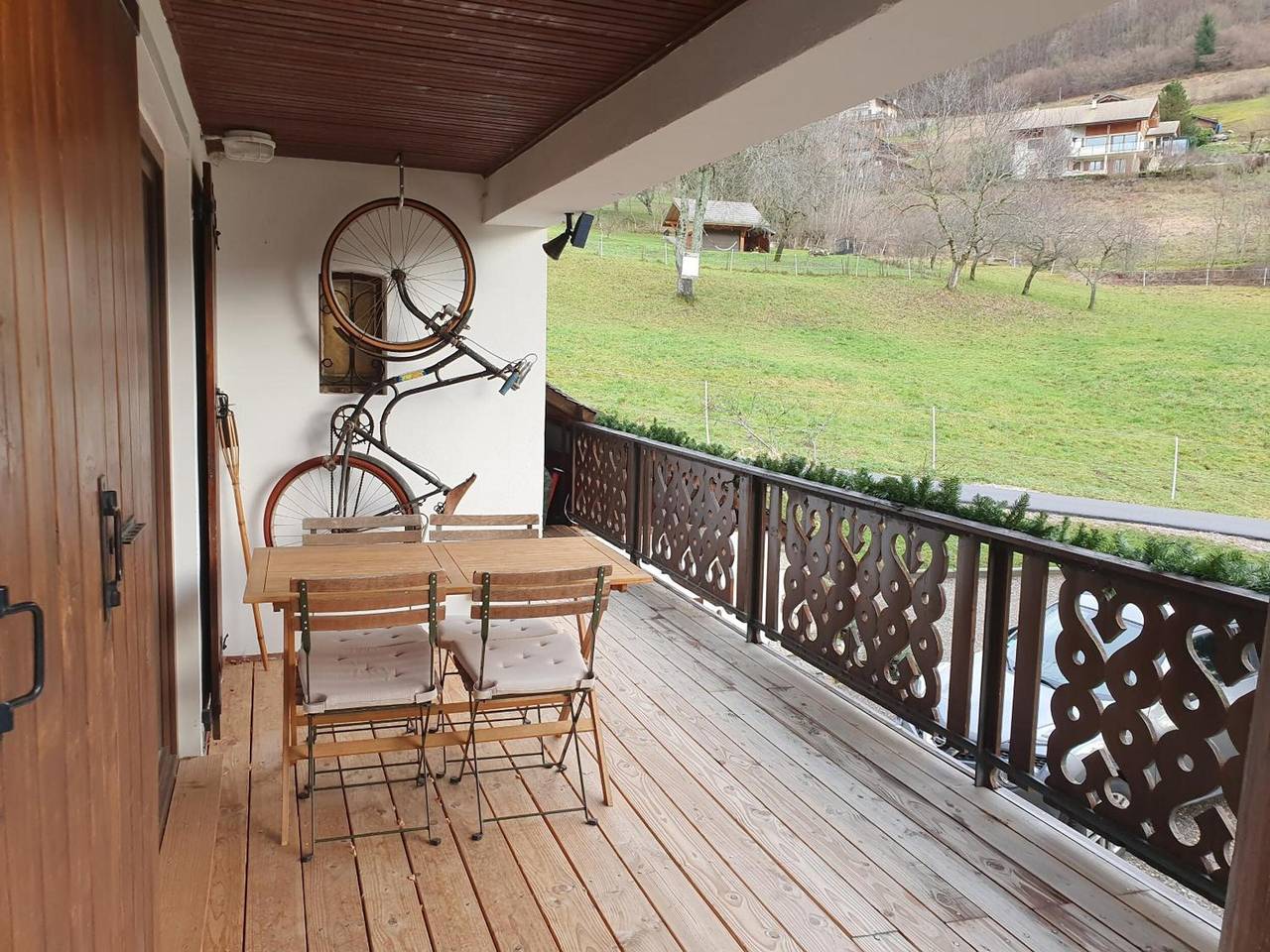 Apartamento entero, Apartamento 'Dent d'Oche' con vistas a la montaña, balcón y Wi-Fi in Vacheresse, Thonon-les-Bains region