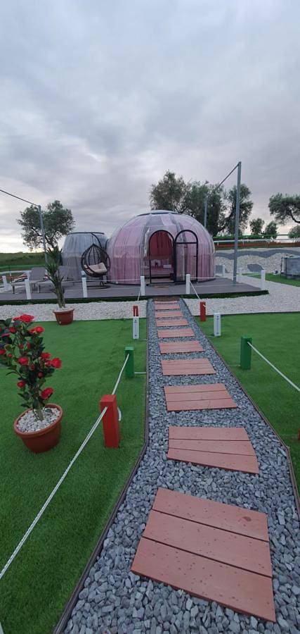 Bungalow für 2 Personen, mit Terrasse und Whirlpool sowie Pool und Garten in den Abruzzen