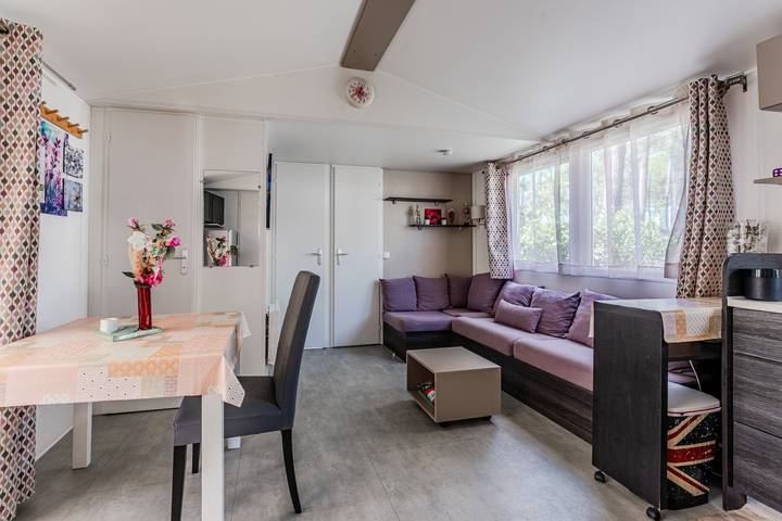 Location de vacances pour 8 personnes, avec jardin et bassin pour enfant, adapté aux familles à Saint-Julien-en-Born - 3