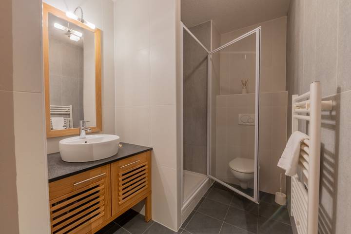 Ganze Wohnung, L'Ours Bleu C11 Ski-In at Vallorcine| Shared Pool, Gym & Wellness in Vallorcine, Mont-Blanc-Massiv