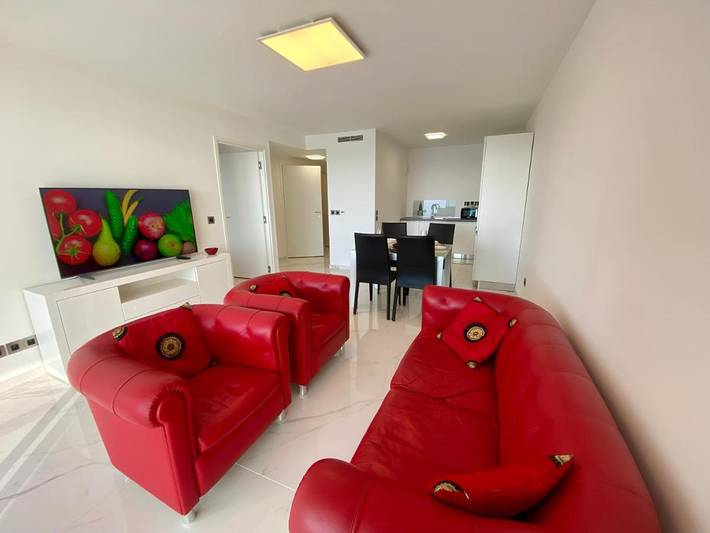 Gîte pour 2 personnes, avec Balcon et Terrasse ainsi que Piscine et Vue à Monaco - 3