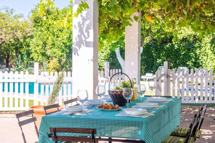 Casa rural para 13 personas, con Jacuzzi y Terraza además de Jardín y Piscina en Fuente Palmera - 4