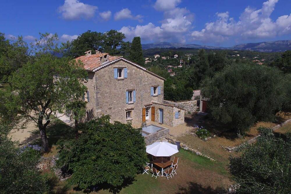 Bastide de la Rousoulina in Le Rouret, Region de Cannes