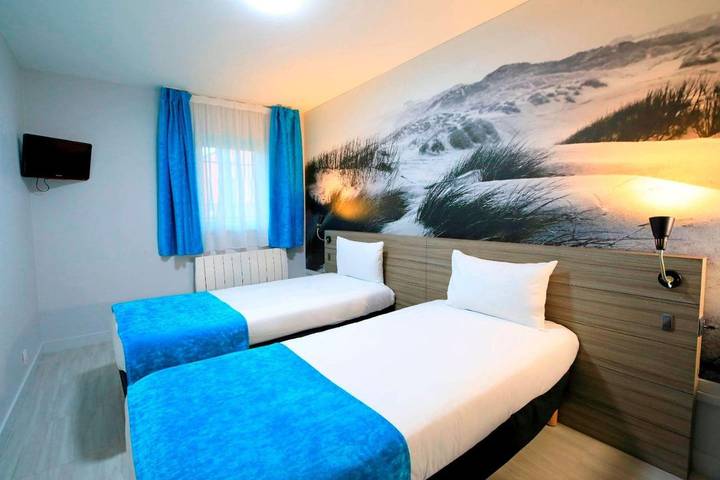 Hotel für 2 Personen, mit Terrasse und Garten in Gravelines