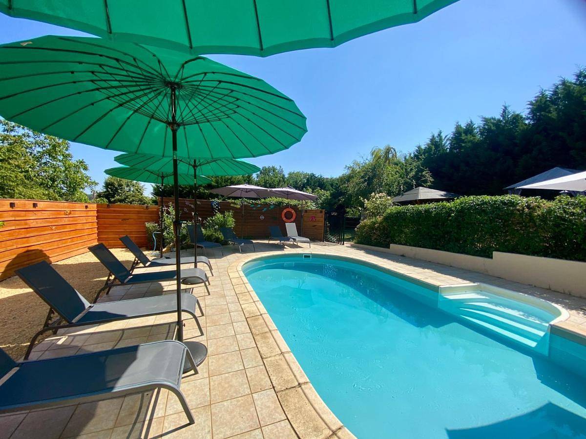 La Clef des Songes - Maison d'Hôtes au Calme, au Coeur de Sarlat, 2 minutes à pied de la Cité Médiévale - Climatisation - Petits Déjeuners fait Maison - Parking gratuit - Option Spa et Massages - Piscine de Saison à 400m in Sarlat-la-Canéda, Périgord Noir