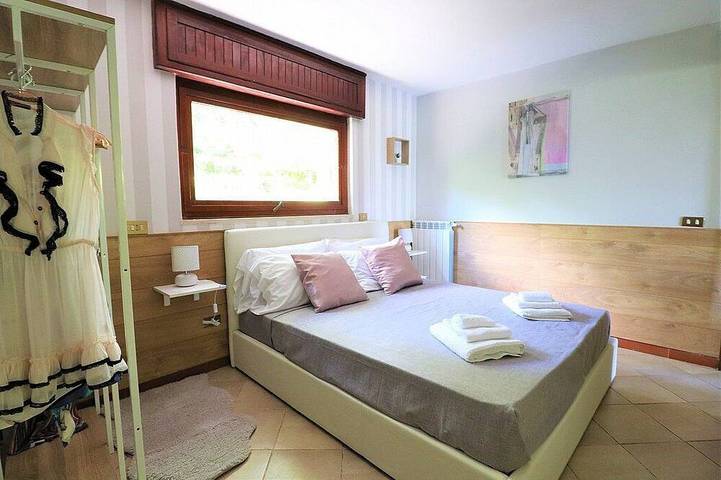 Villa Lisa: A characteristic and welcoming three-story villa in a quiet position, located on a hillside above the sea, with Free Wi-Fi. in Sorrento, Naples Province