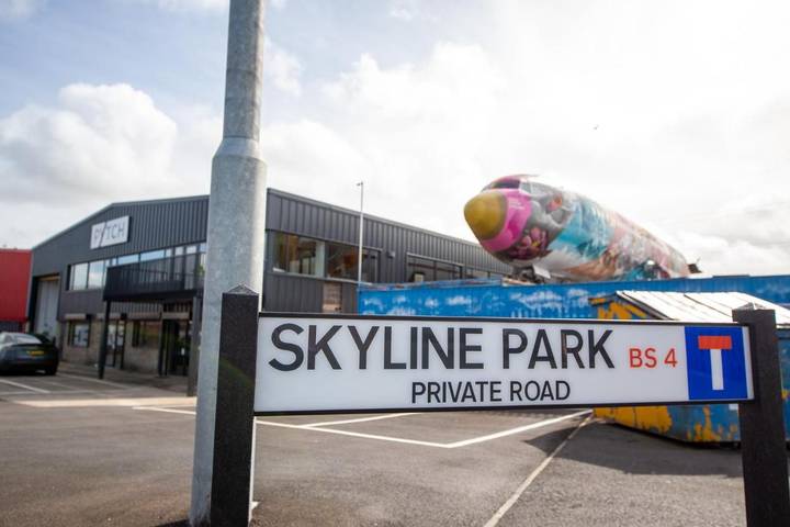 Bateau pour 4 personnes, avec terrasse et jacuzzi à Bristol - 2