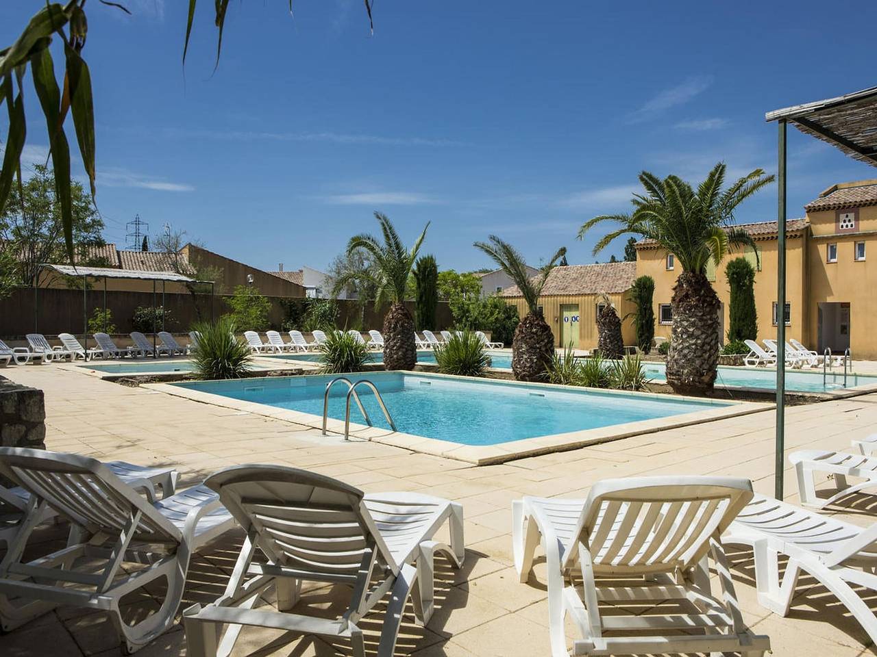 Maison De Vacances pour 7 Personnes dans Arles, Parc naturel régional de Camargue